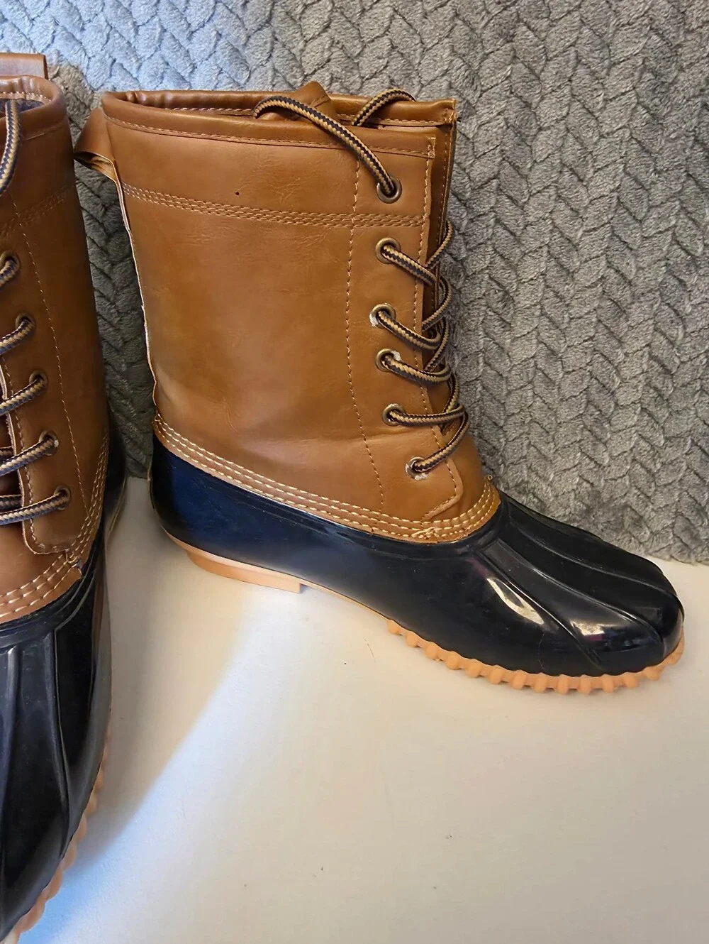 NWOT Totes Lace-Up Tan and Black Waterproof Winter Boots